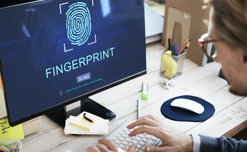Kelebihan dan Kekurangan Fingerprint vs Signature